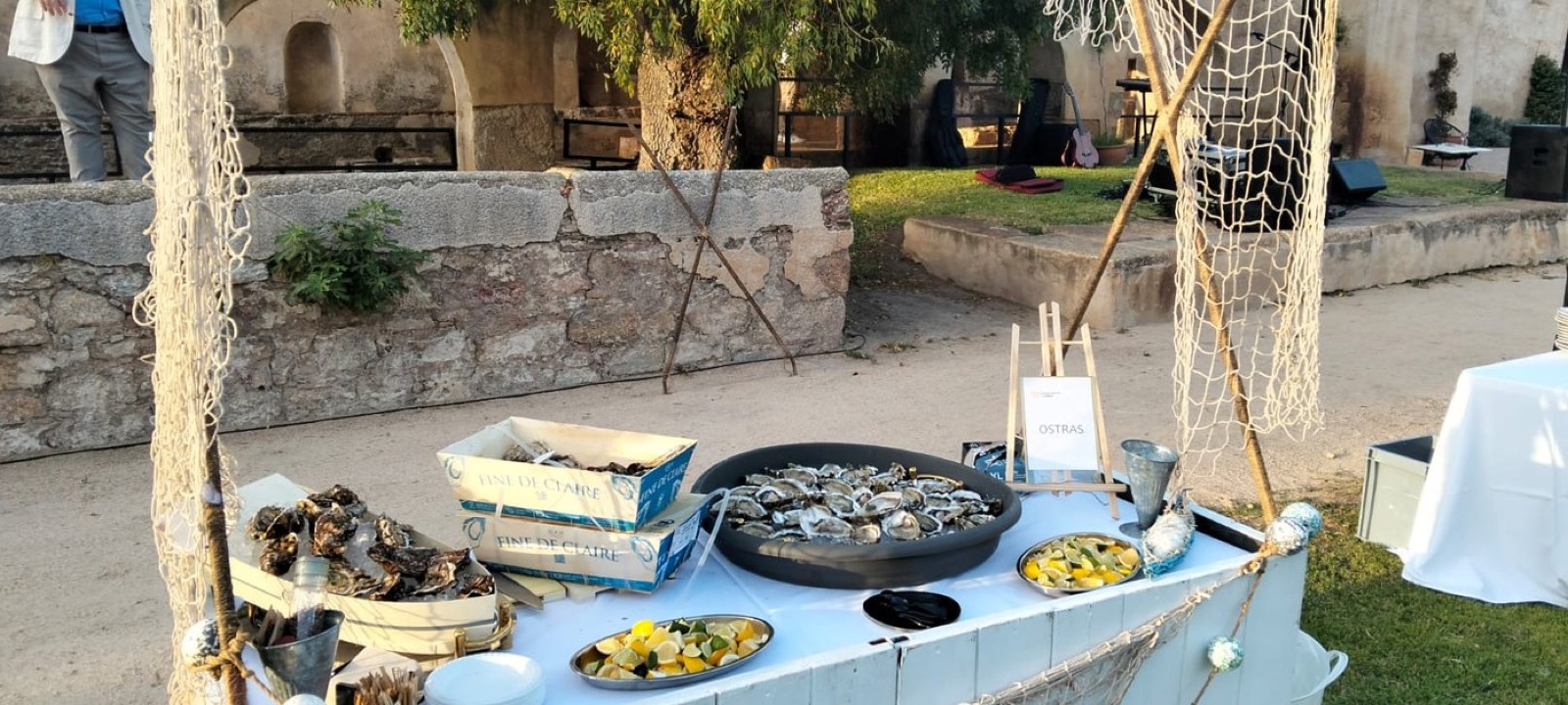 Barra de ostras Fine de Claire en un evento al aire libre